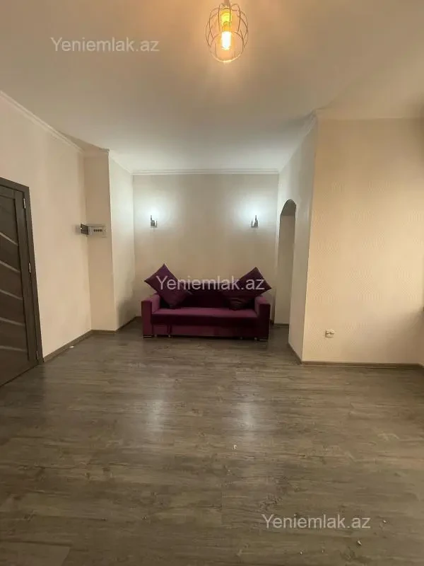 Satılır 1 otaqlı köhnə tikili 45 m²