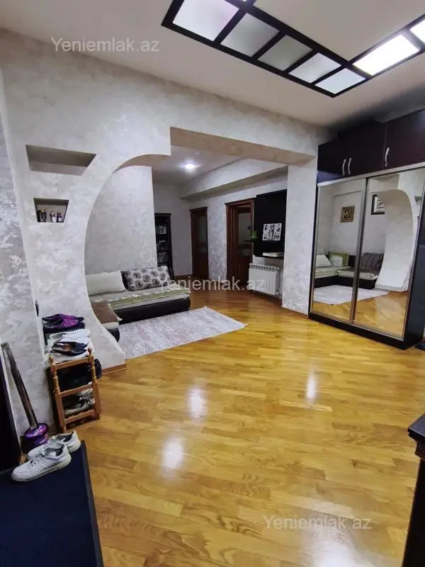 Satılır 3 otaqlı yeni tikili 129 m²