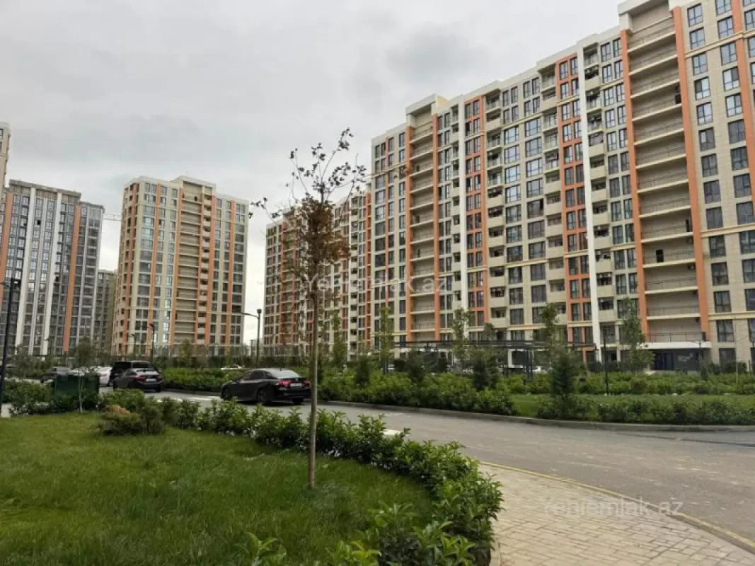 Satılır 3 otaqlı yeni tikili 83 m²