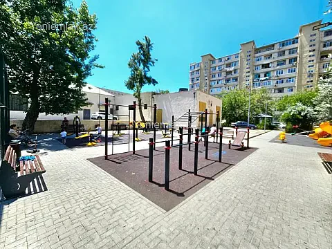 Satılır 1 otaqlı köhnə tikili 40 m² — Bakı, Suraxanı 1 otaq 40.00 m²