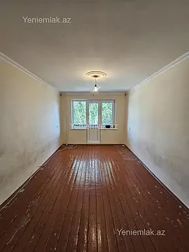 Satılır 1 otaqlı köhnə tikili 33 m² — Sumqayıt, 5-ci mikrorayon 1 otaq 33.00 m²