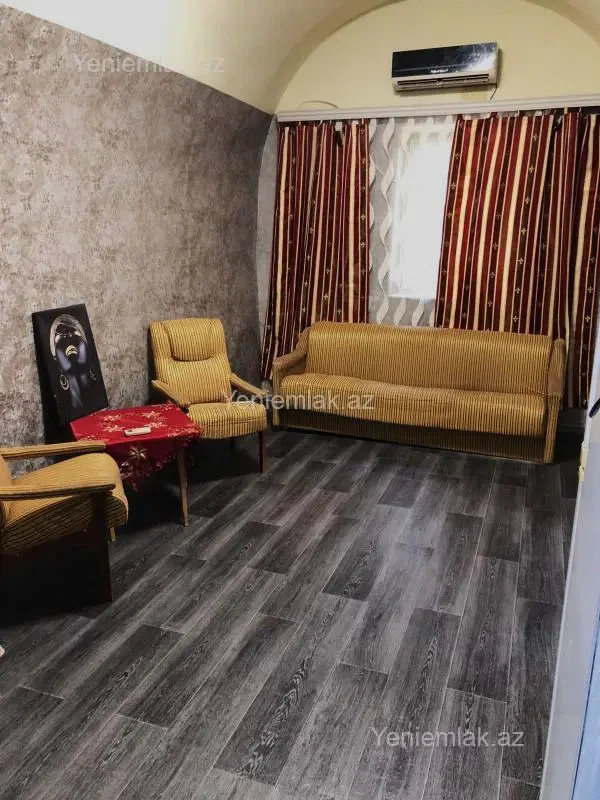 Satılır 2 otaqlı köhnə tikili 50 m²