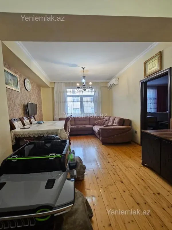 Satılır 3 otaqlı yeni tikili 73 m²