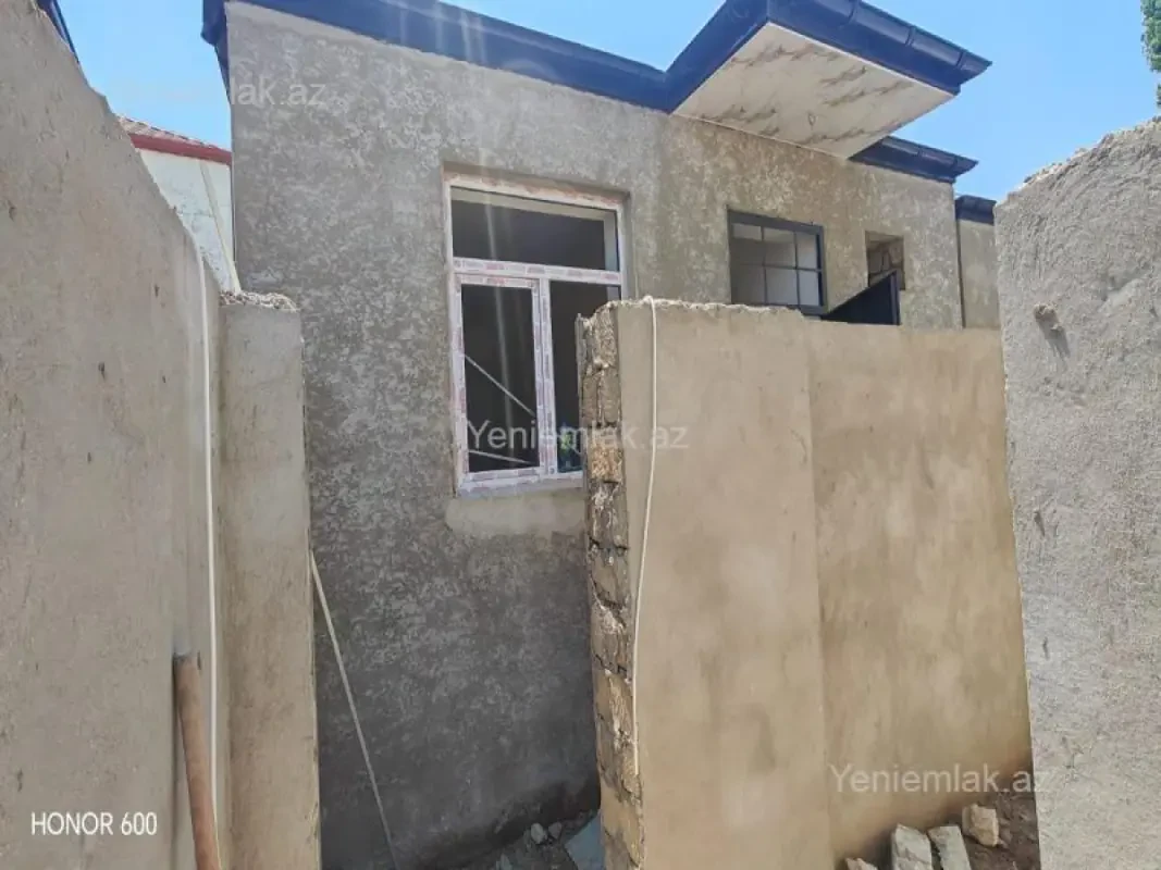 Satılır 1 otaqlı həyət evi 50 m²