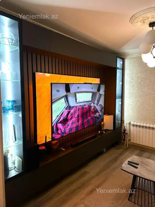 Satılır 3 otaqlı köhnə tikili 85 m²