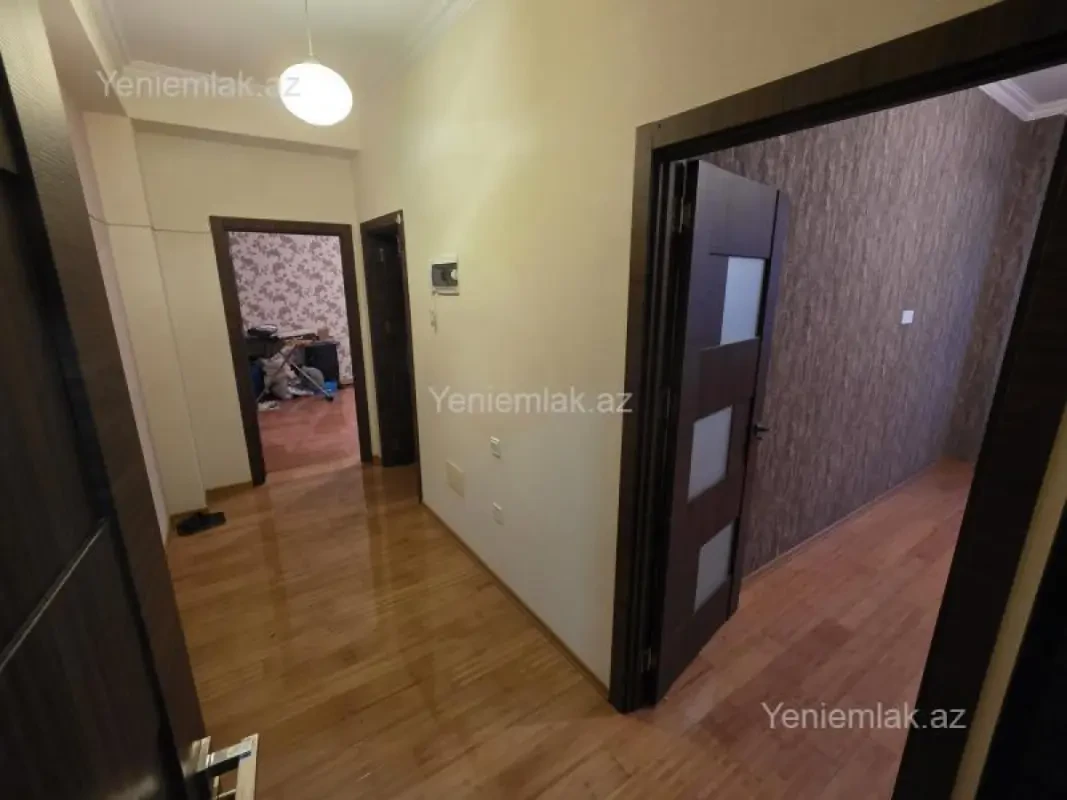 Satılır 2 otaqlı yeni tikili 68 m²