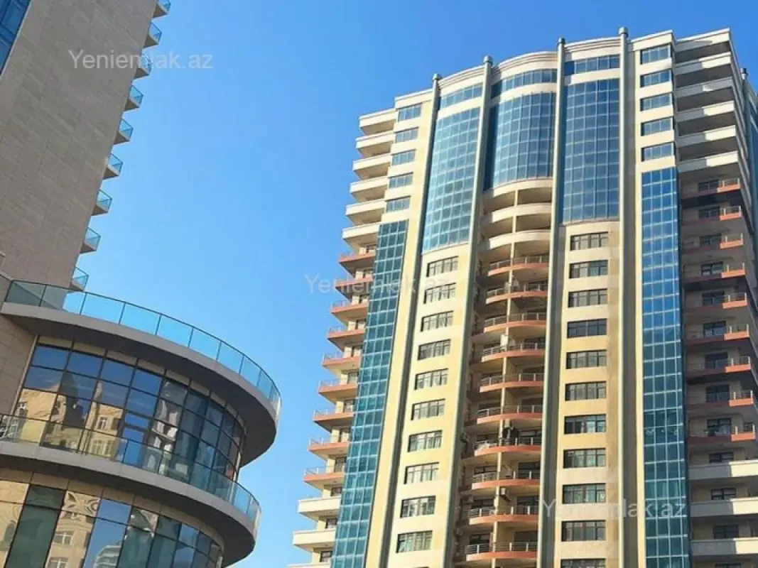 Satılır 3 otaqlı yeni tikili 190 m²