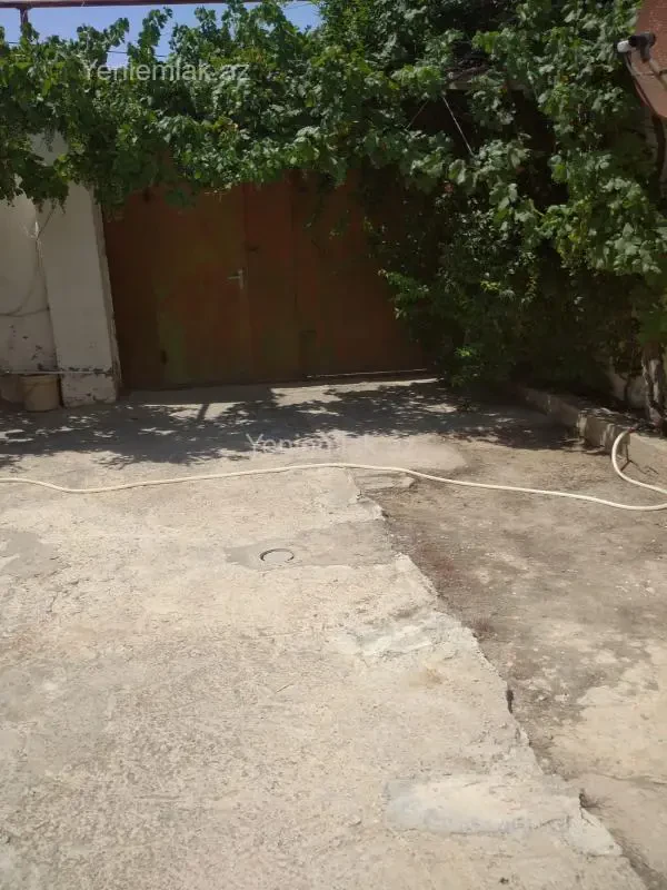 Satılır 4 otaqlı həyət evi 101 m²