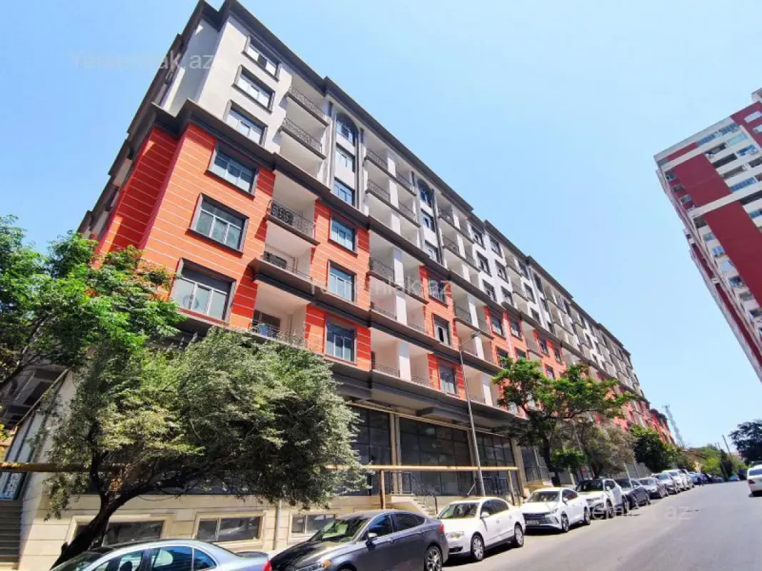 Satılır 3 otaqlı yeni tikili 108 m²