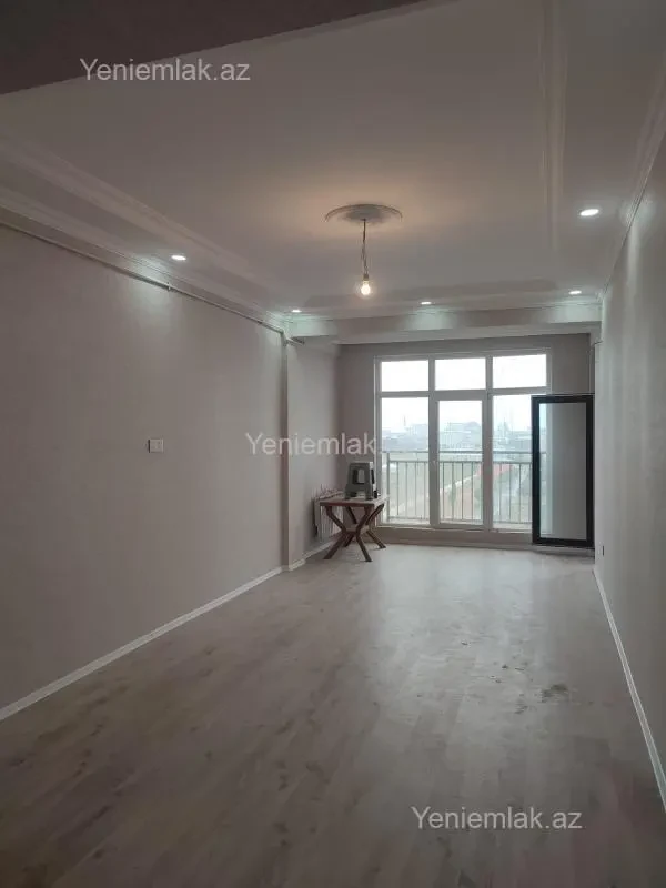 Satılır 2 otaqlı yeni tikili 77 m²