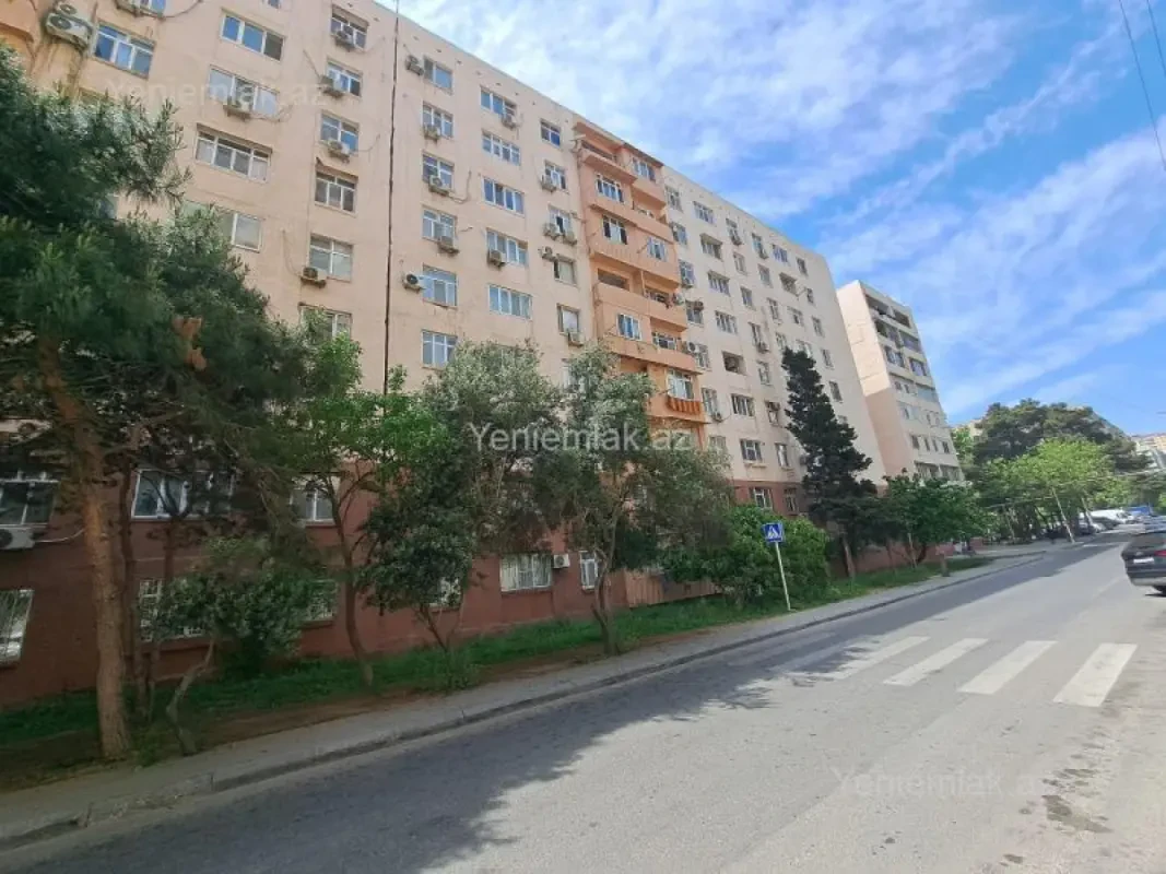 Satılır 2 otaqlı köhnə tikili 65 m²