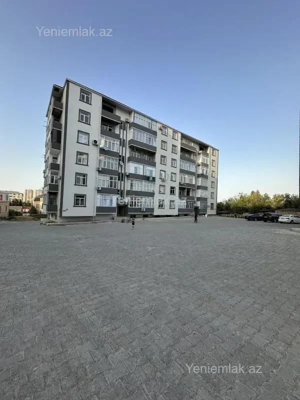 Satılır 2 otaqlı yeni tikili 72 m²