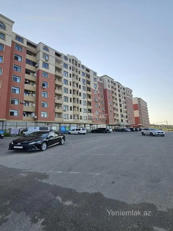 Satılır 3 otaqlı yeni tikili 72 m²
