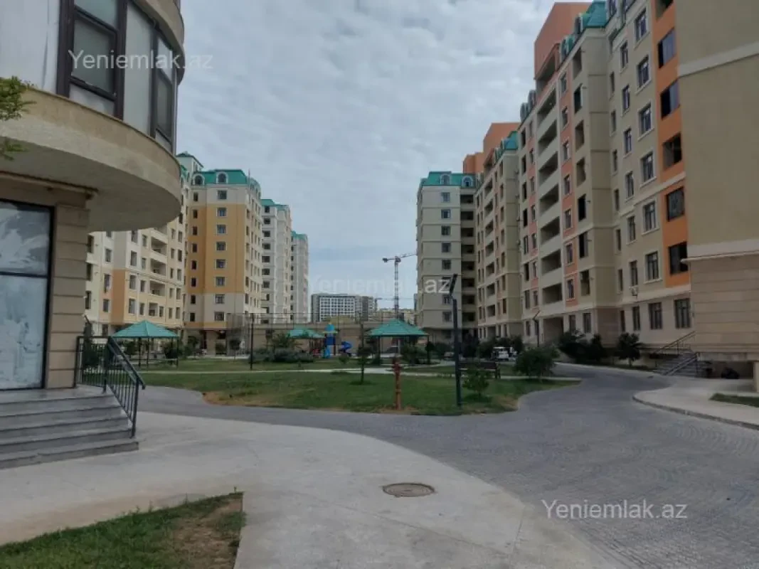 Satılır 2 otaqlı yeni tikili 68 m²