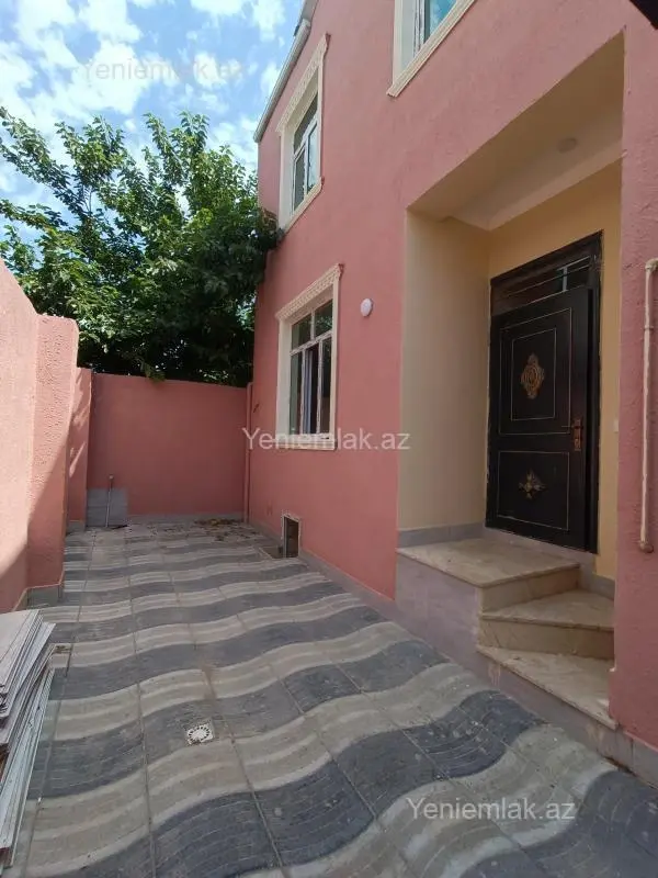 Satılır 4 otaqlı həyət evi 121 m²