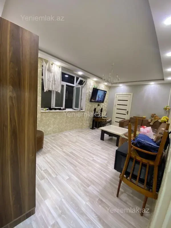 Satılır 2 otaqlı köhnə tikili 36 m²