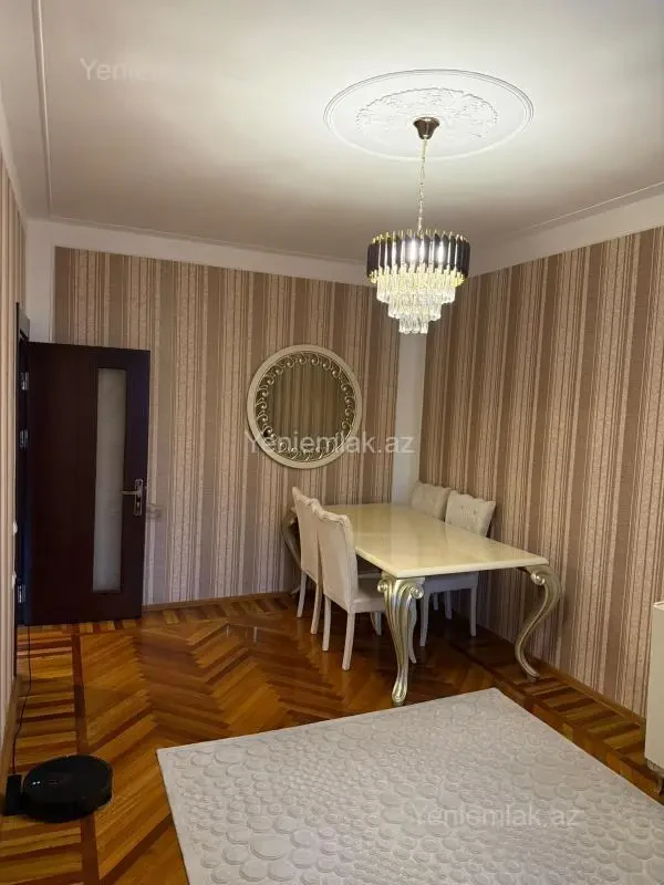 Satılır 3 otaqlı köhnə tikili 85 m²