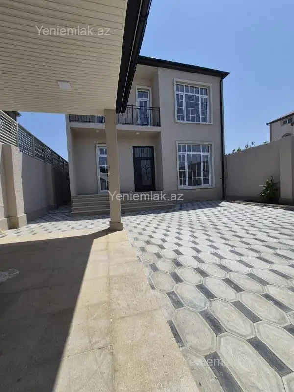 Satılır 4 otaqlı həyət evi 180 m²