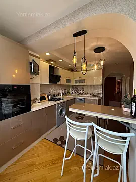 Satılır 4 otaqlı köhnə tikili 120 m² — Bakı, Xətai 4 otaq 120.00 m²