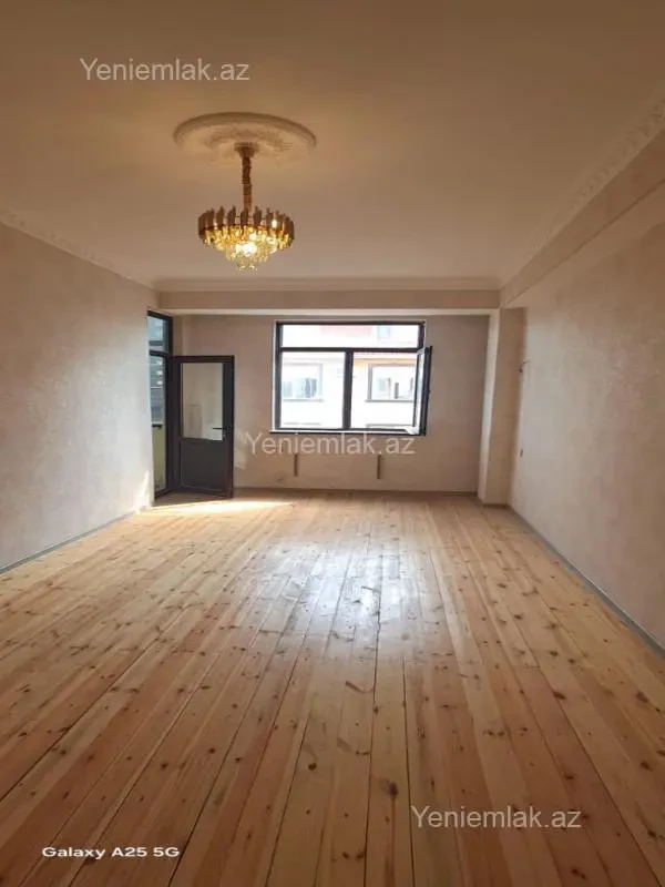 Satılır 3 otaqlı yeni tikili 75 m²