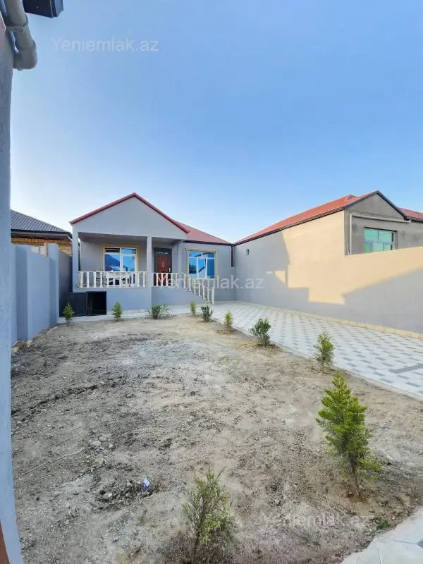 Satılır 4 otaqlı həyət evi 135 m²