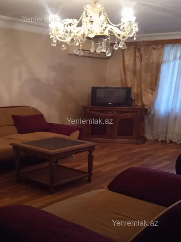 Satılır 2 otaqlı köhnə tikili 35 m²