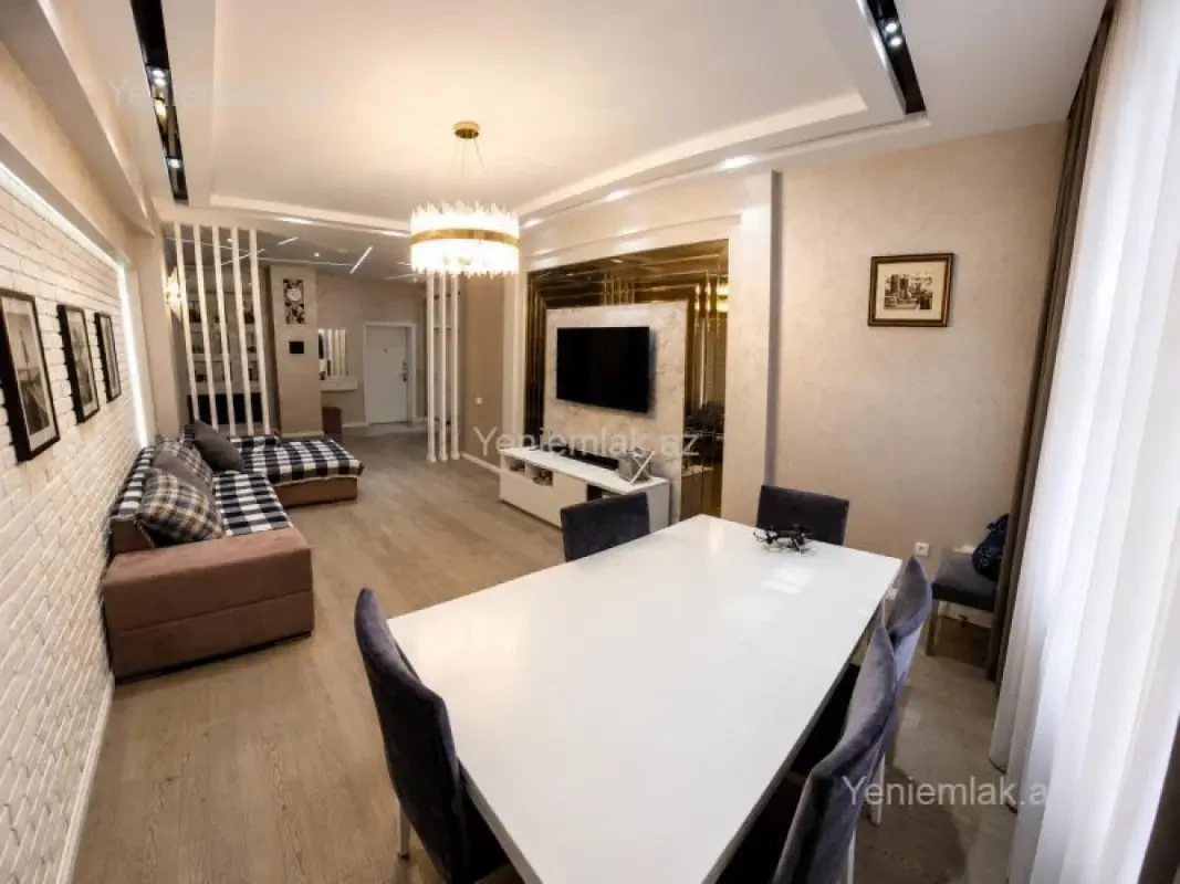Satılır 3 otaqlı yeni tikili 120 m²