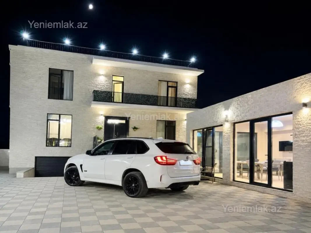 Satılır 6 otaqlı həyət evi 500 m²