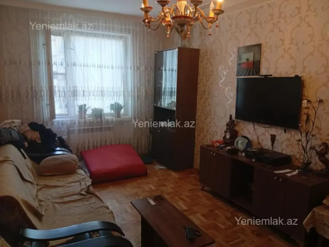 Satılır 3 otaqlı köhnə tikili 70 m²