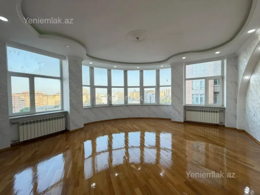 Satılır 3 otaqlı yeni tikili 160 m²