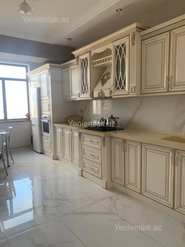 Satılır 3 otaqlı yeni tikili 147 m²