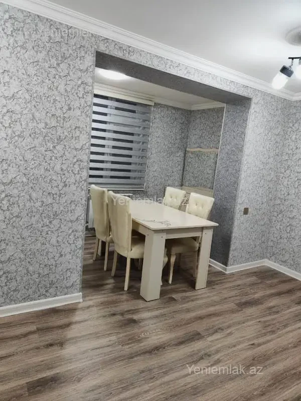 Satılır 2 otaqlı köhnə tikili 42 m²