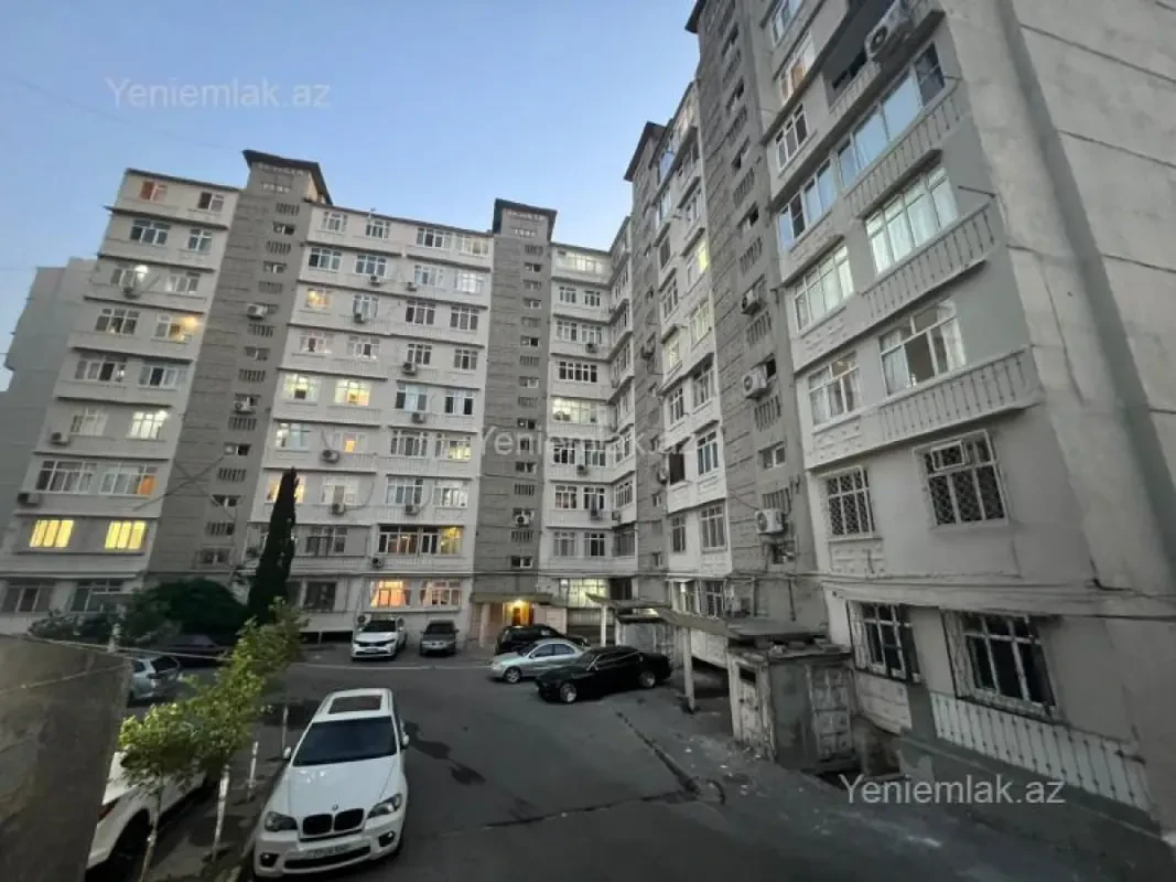 Satılır 4 otaqlı yeni tikili 110 m²