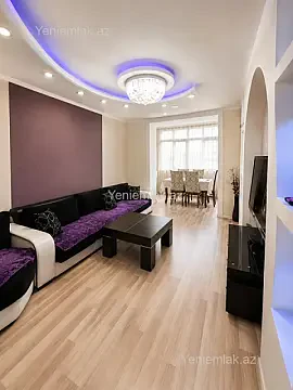 Satılır 3 otaqlı köhnə tikili 61 m² — Bakı, Nizami 3 otaq 61.00 m²