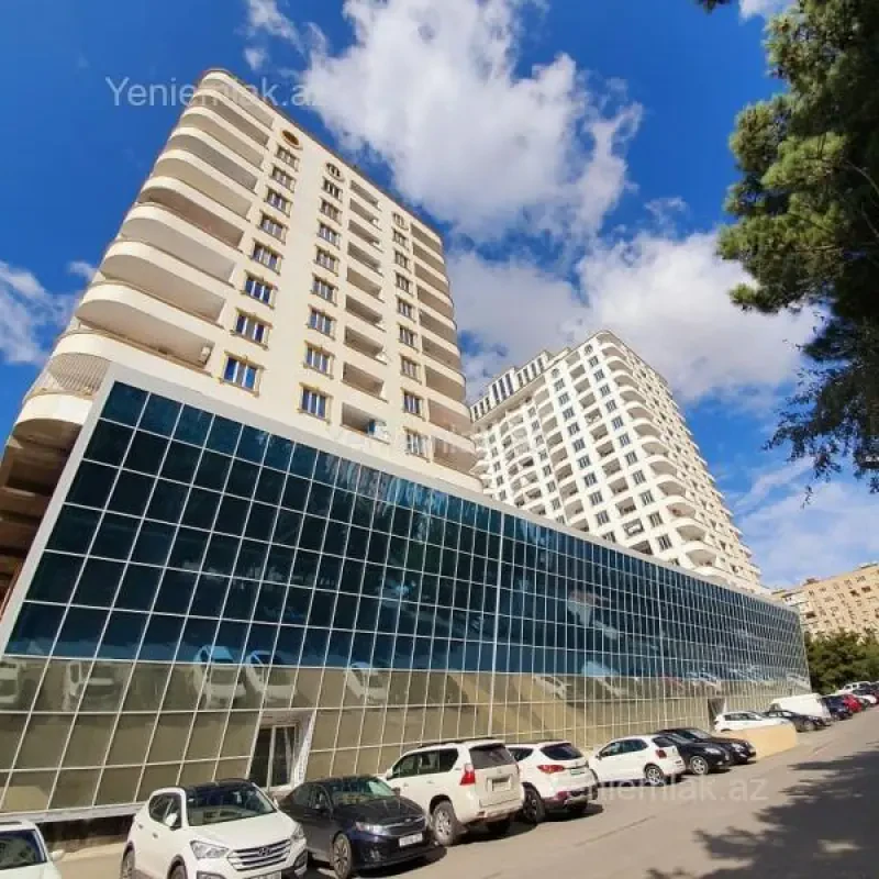 Satılır 3 otaqlı yeni tikili 130 m²