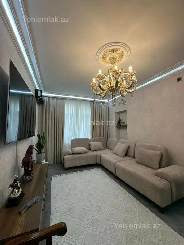 Satılır 3 otaqlı köhnə tikili 80 m²