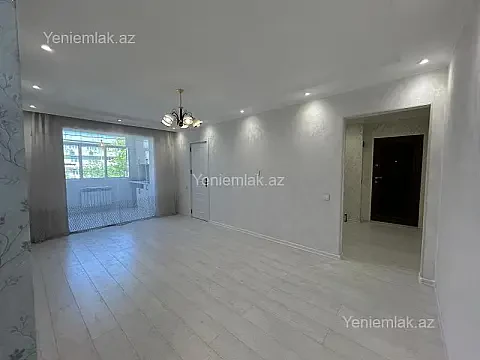 Satılır 4 otaqlı köhnə tikili 90 m² — Xırdalan 4 otaq 90.00 m²