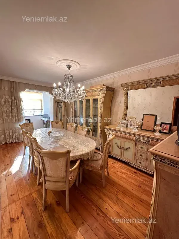 Satılır 3 otaqlı köhnə tikili 78 m²