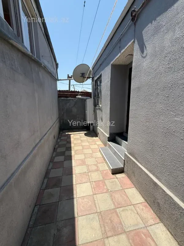 Satılır 2 otaqlı həyət evi 65 m²