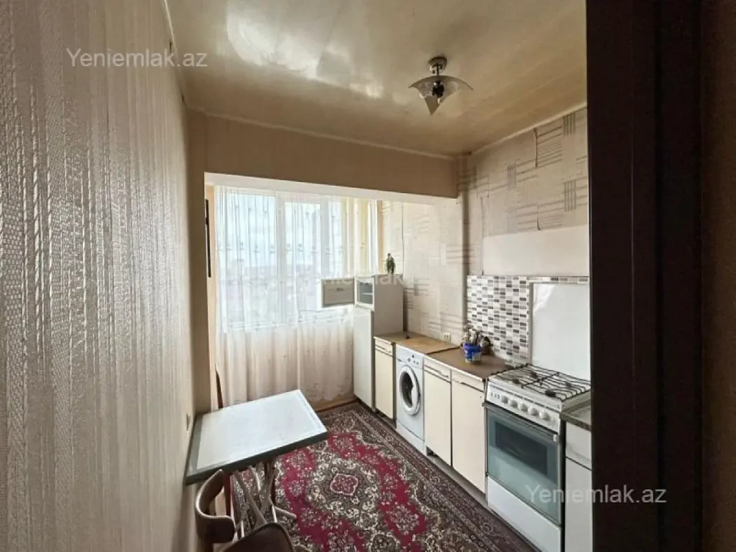 Satılır 2 otaqlı köhnə tikili 56 m²
