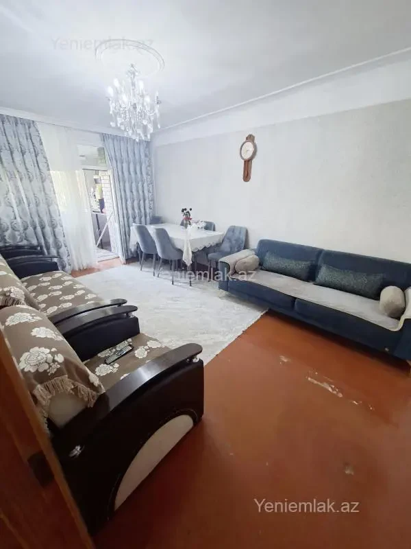 Satılır 2 otaqlı köhnə tikili 60 m²