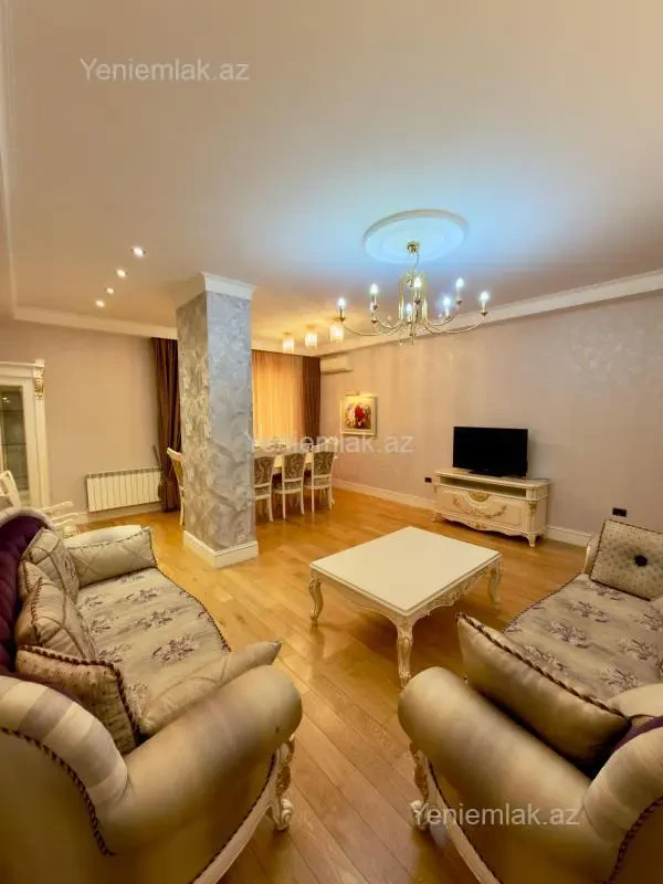 Satılır 4 otaqlı yeni tikili 175 m²