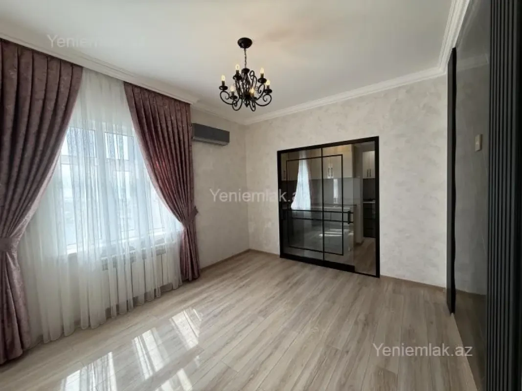 Satılır 2 otaqlı köhnə tikili 42 m²