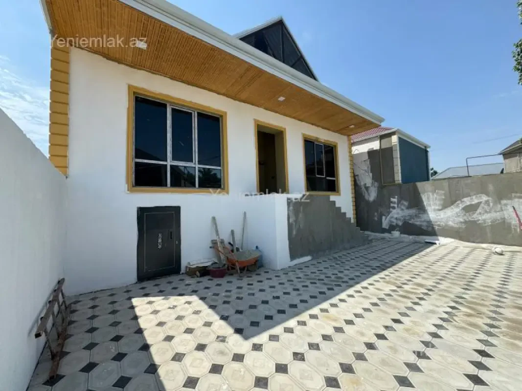Satılır 4 otaqlı həyət evi 120 m²