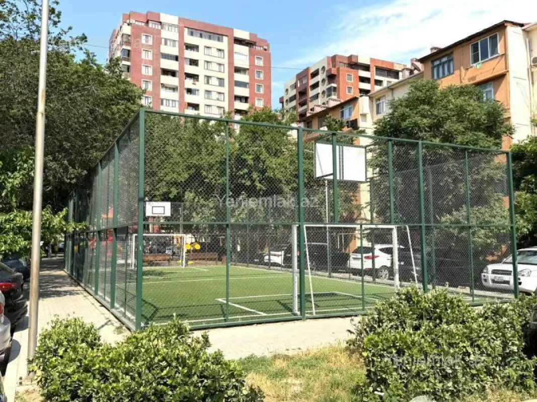 Satılır 3 otaqlı köhnə tikili 85 m²