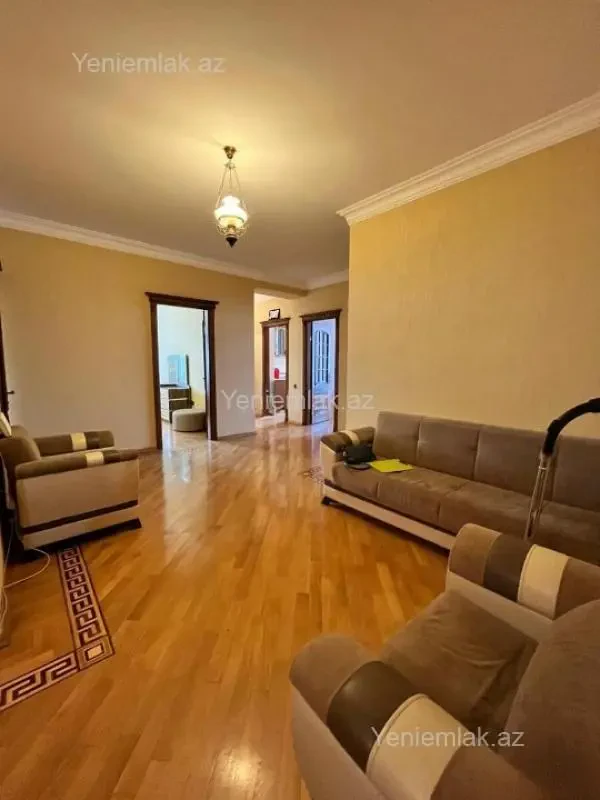 Satılır 3 otaqlı yeni tikili 135 m²