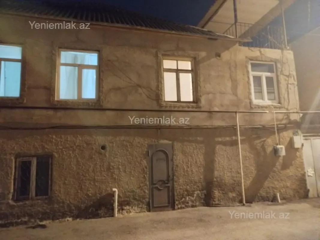 Satılır 6 otaqlı həyət evi 170 m²