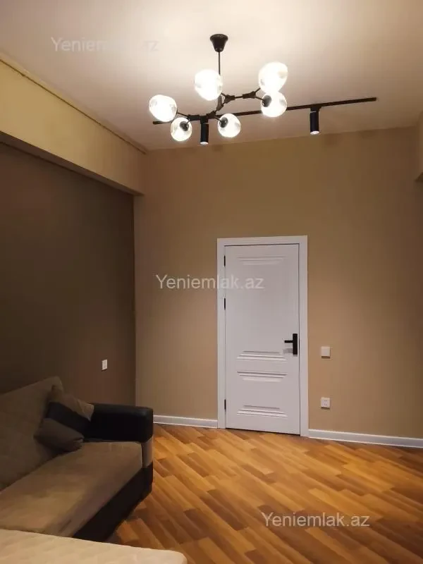 Satılır 2 otaqlı yeni tikili 70 m²