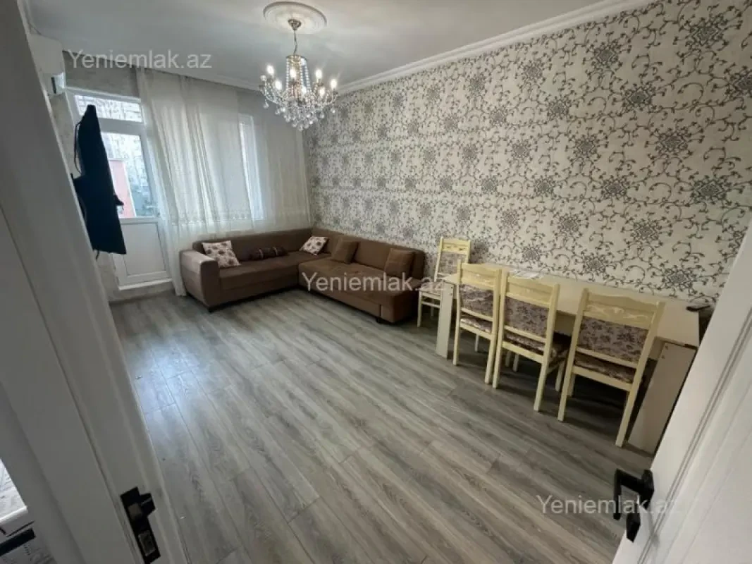 Satılır 2 otaqlı köhnə tikili 60 m²