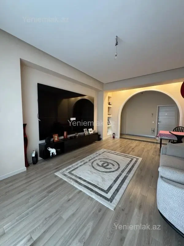 Satılır 3 otaqlı yeni tikili 90 m²